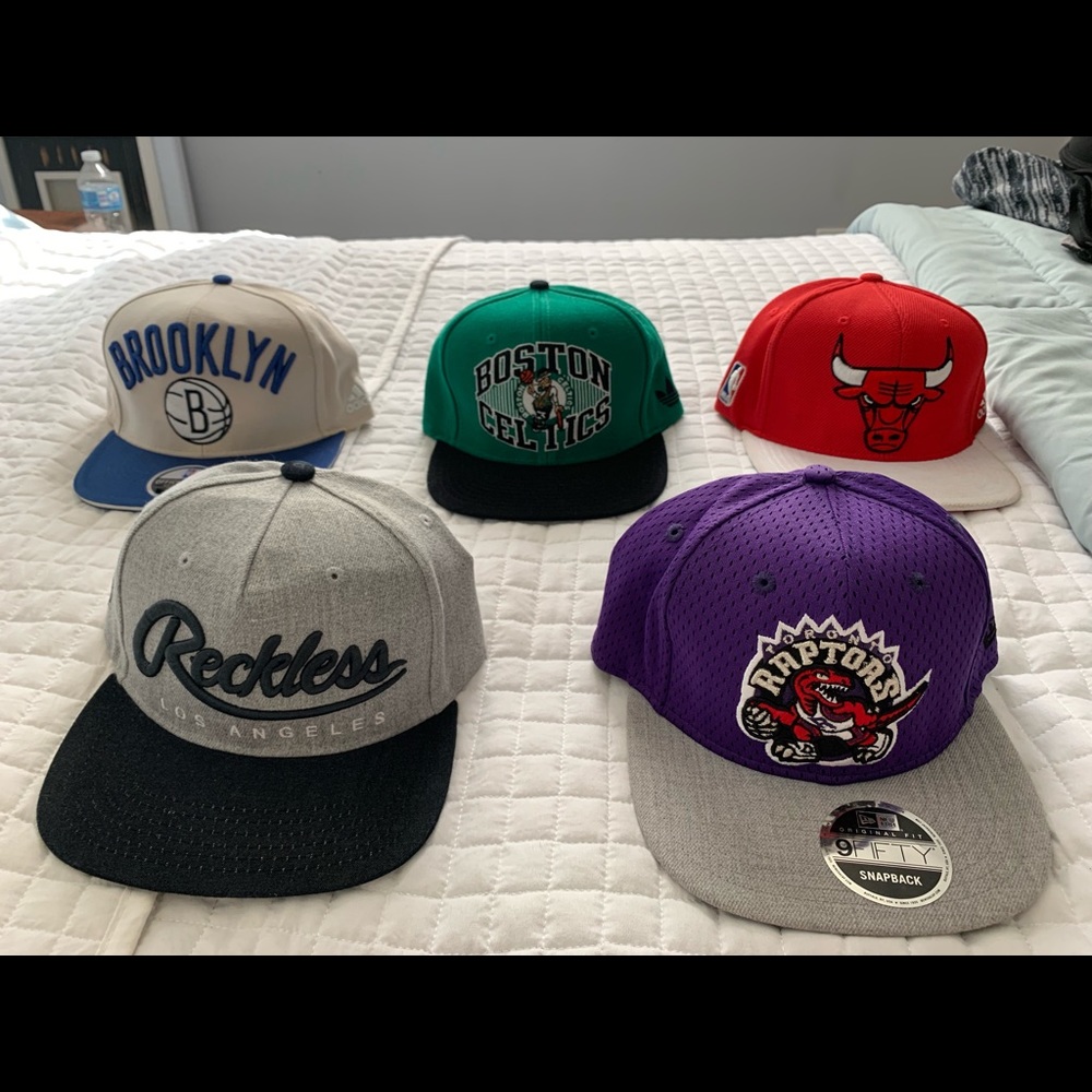 Snapback hats